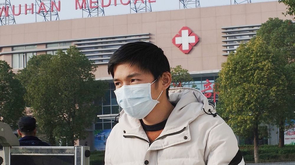 Další nakažení novým koronavirem v Číně – pomoci mají teploměry v dopravě